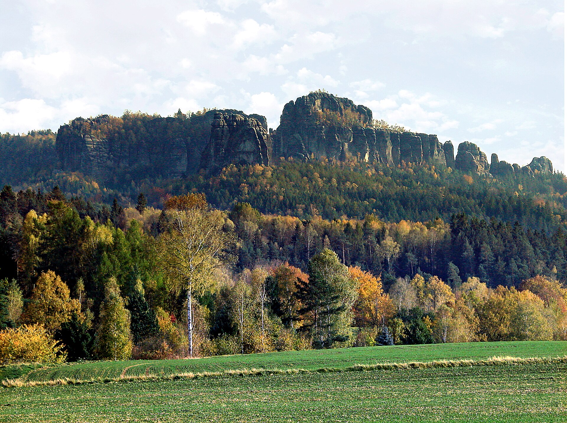 Schrammsteine and Torstein rock formations in Saxon Switzerland